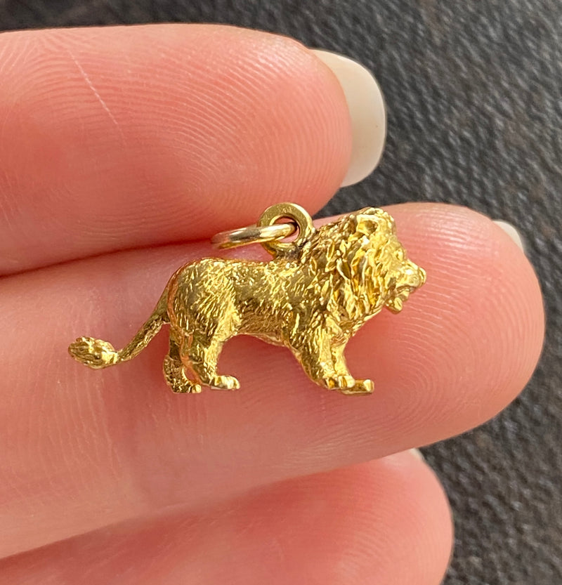 Vintage 18K Gold Dimensional Lion, Leo Charm