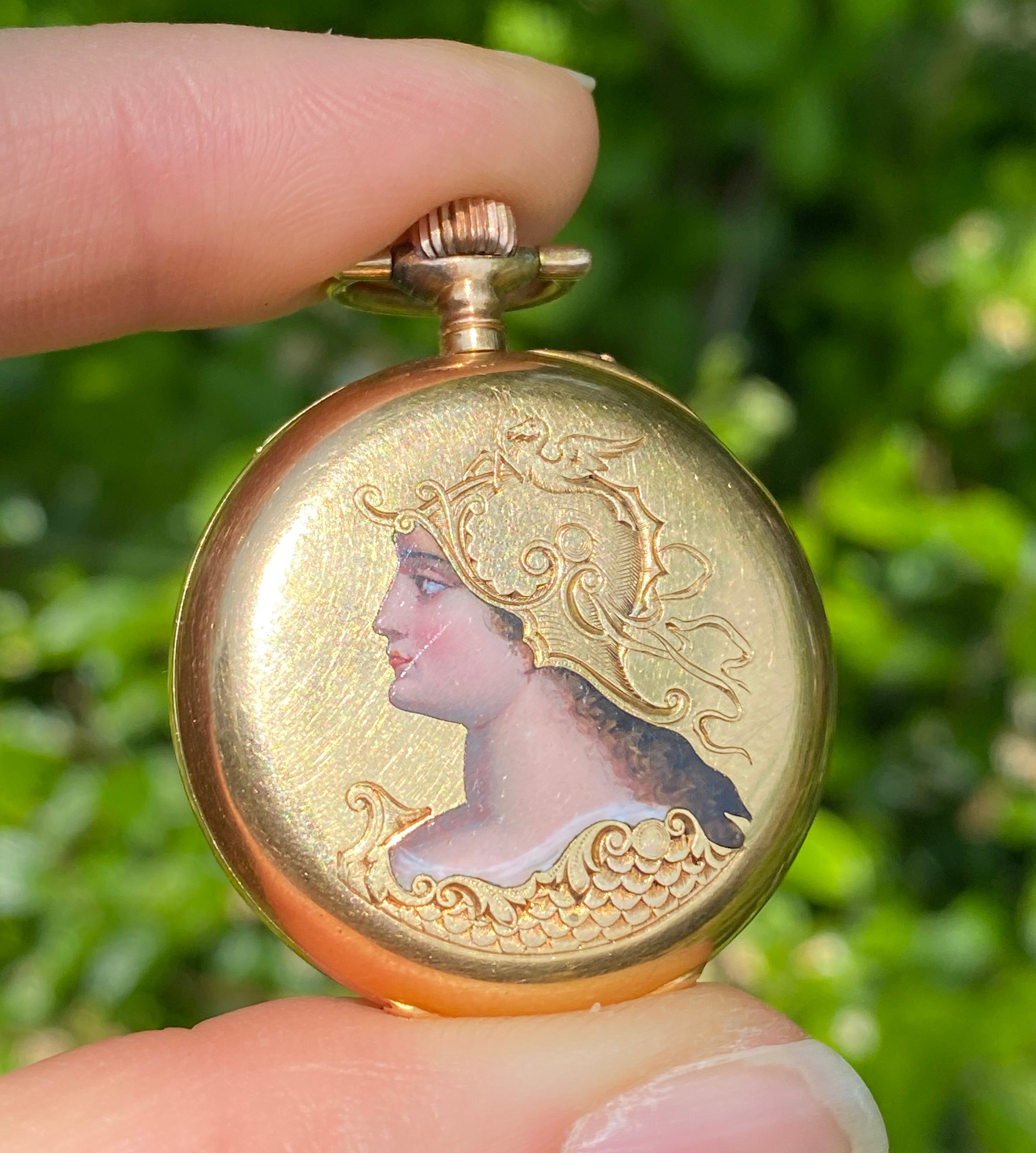 Gold pocket watch with eagle hotsell