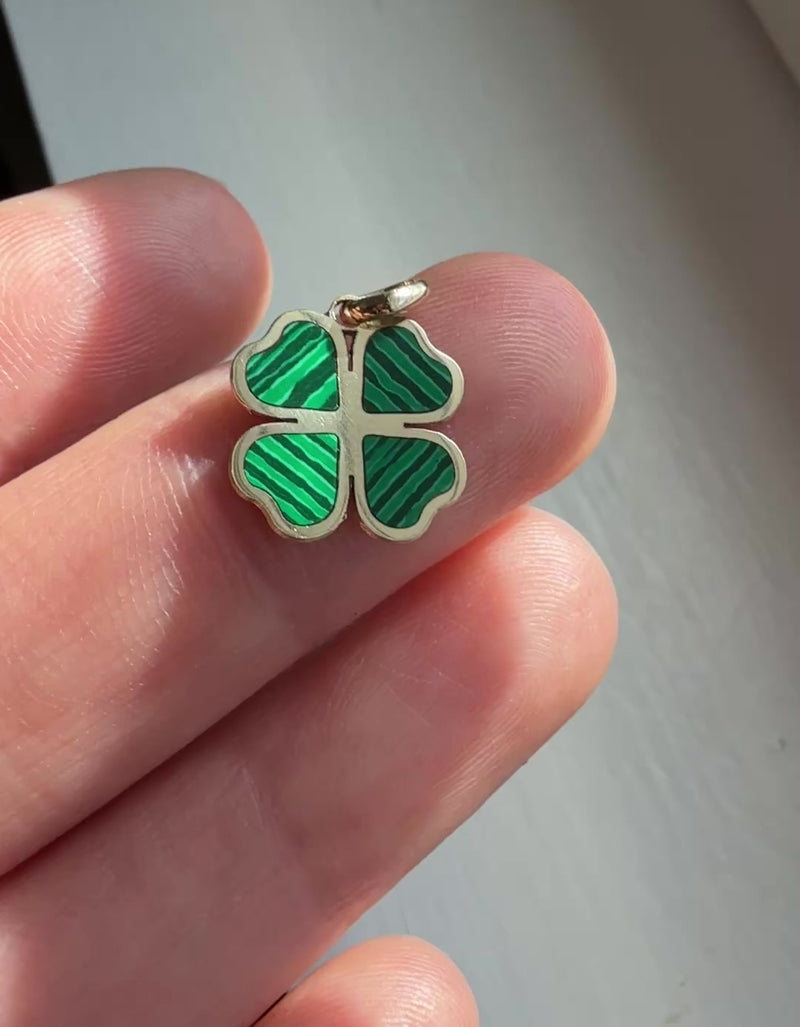 Small Clover Charm with Inlaid Malachite