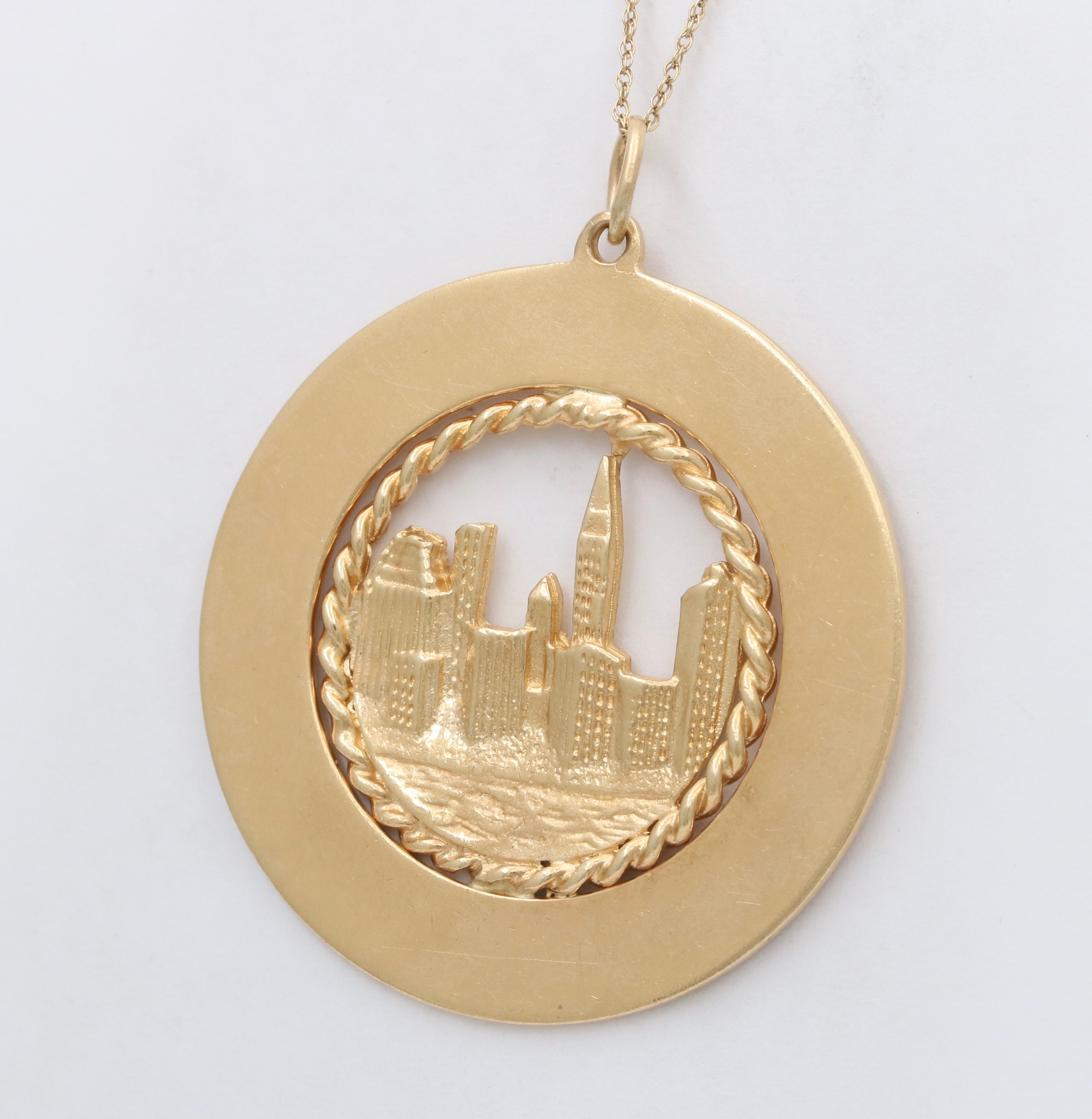 Large Vintage 14K Gold New York City Skyline Disc Charm – Alpha