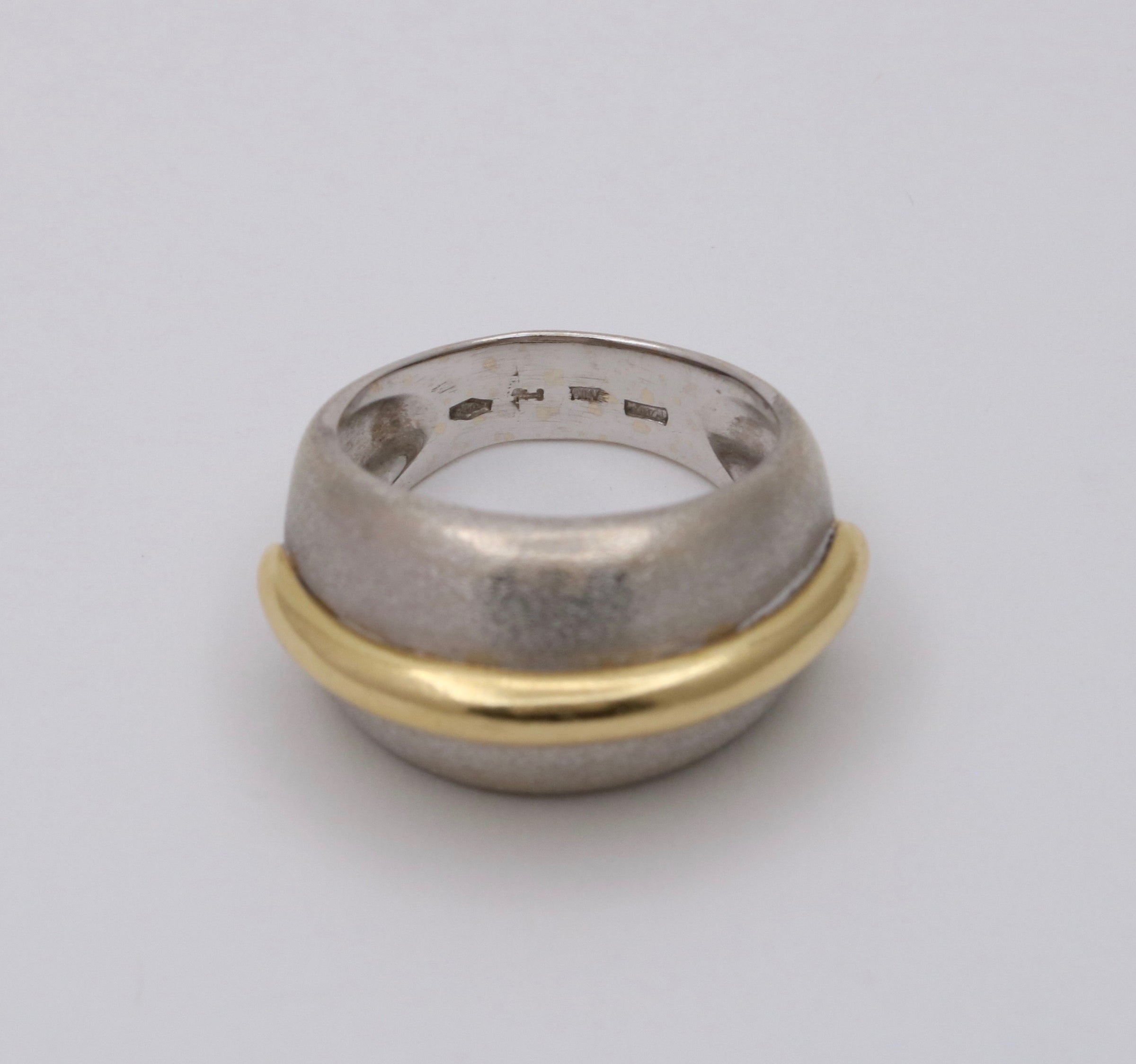 Gold Ring Vintage – 18K Modernist Alpha Dome Jewelry Omega & Bicolor