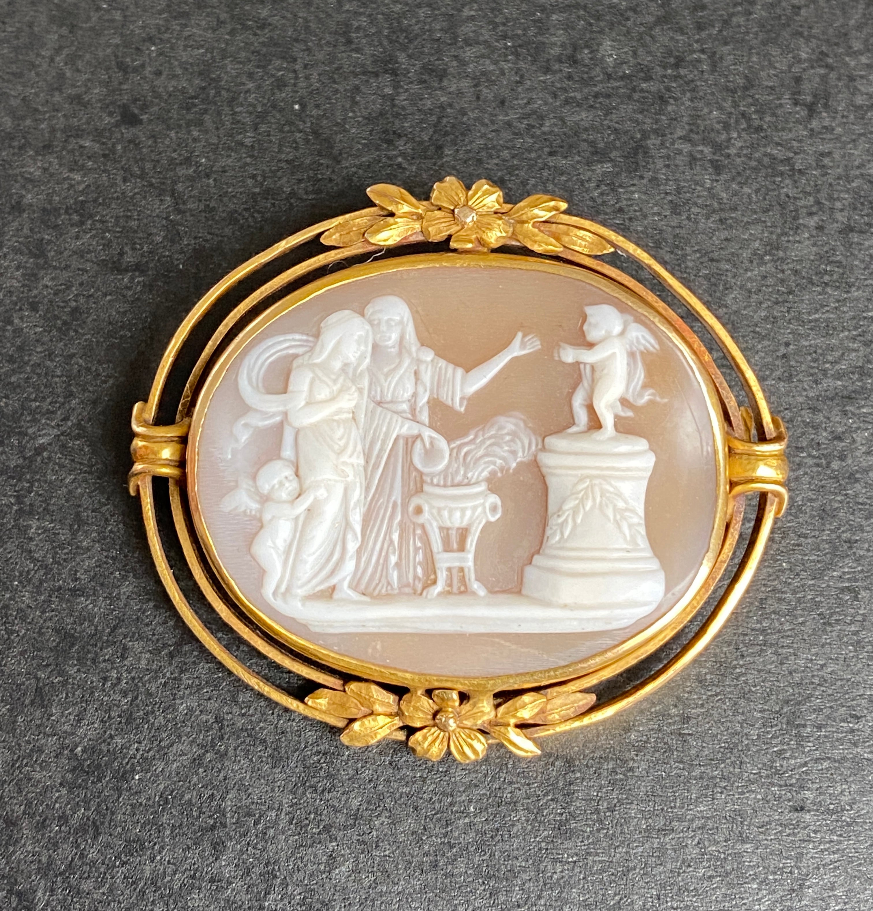 Victorian 18K Gold Putti Cherub Carved Shell Cameo Brooch, Pin